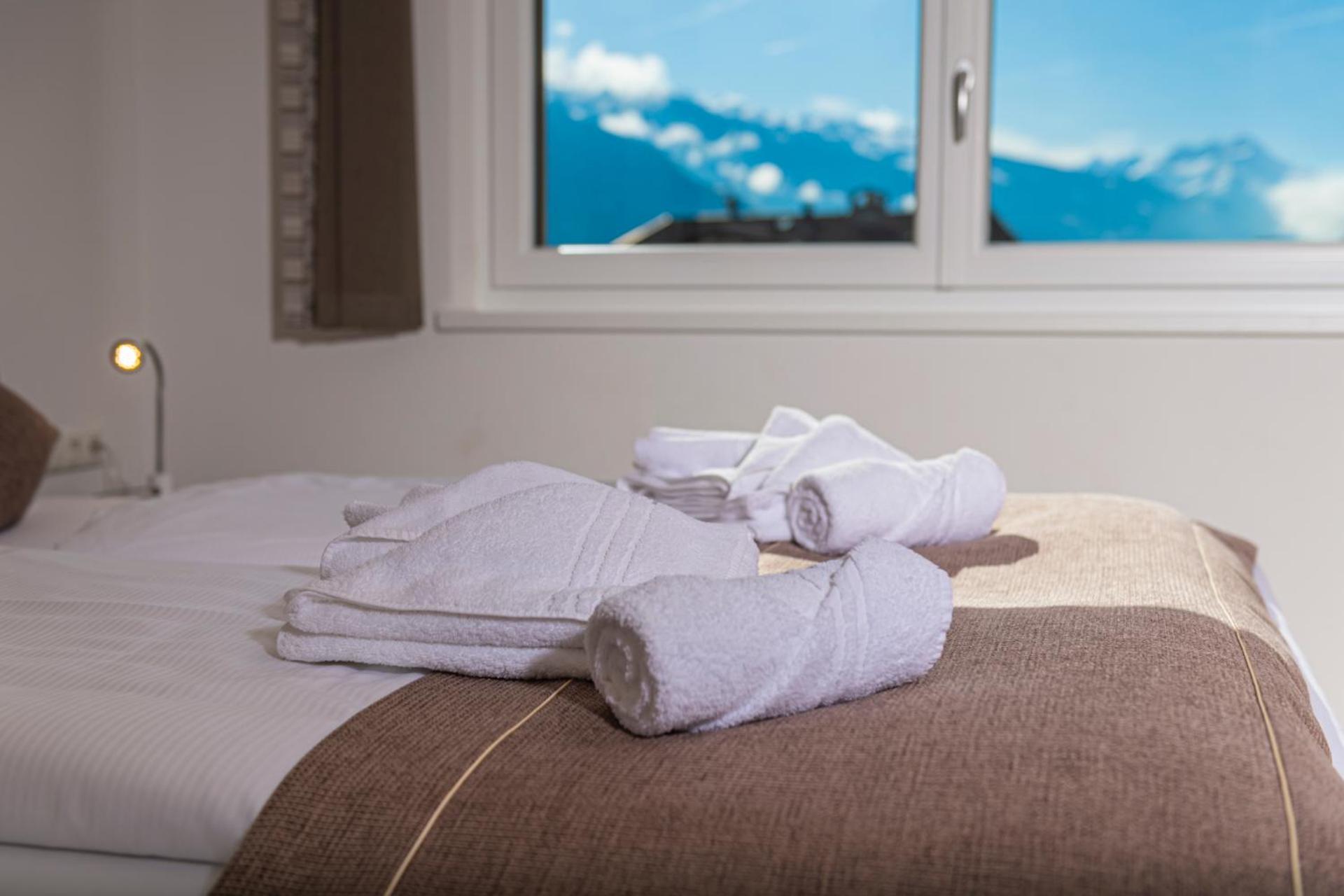 H21 - Modernes Ferienhaus 145Qm, 4Sz, Wellnessbereich Mit Sauna Und Dachterrasse Mit Panoramablick, Kuehlen Und Heizen Mit Geothermie Fügen Екстериор снимка